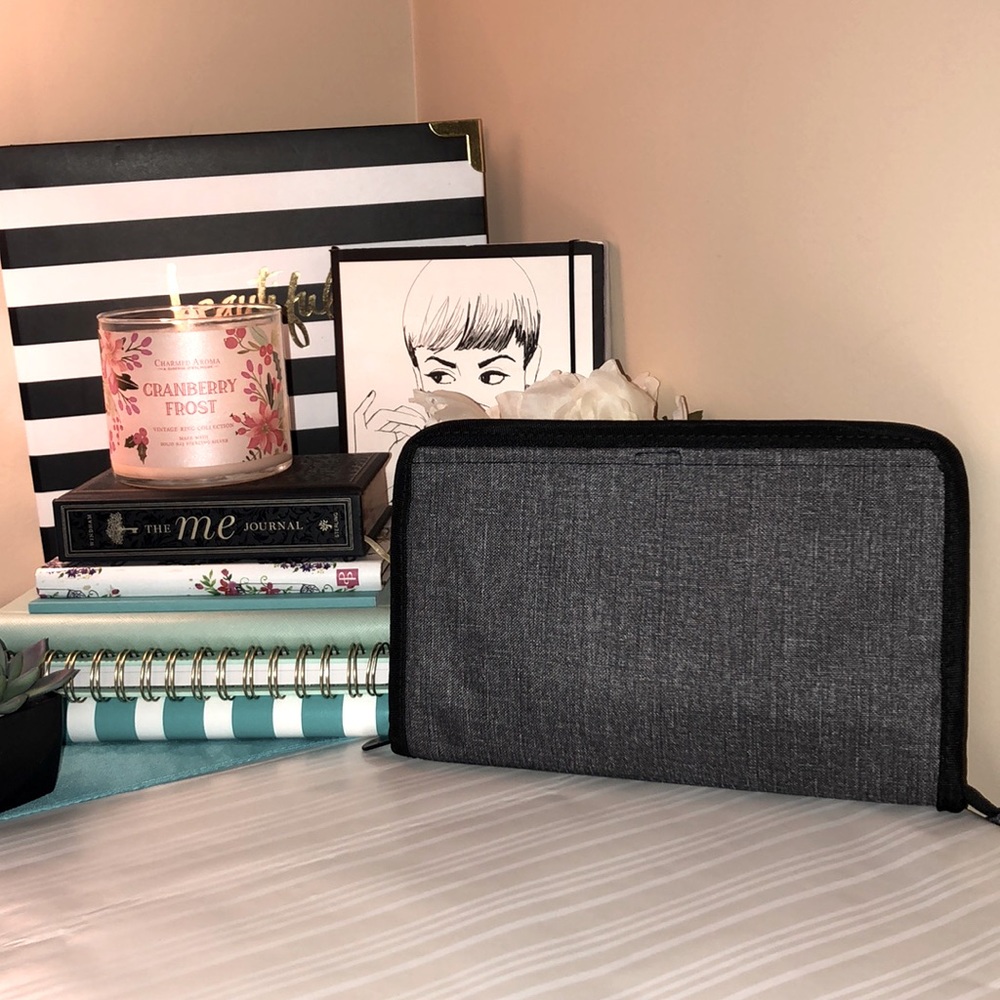 Get Creative Zipper Pouch - Charcoal Crosshatch
